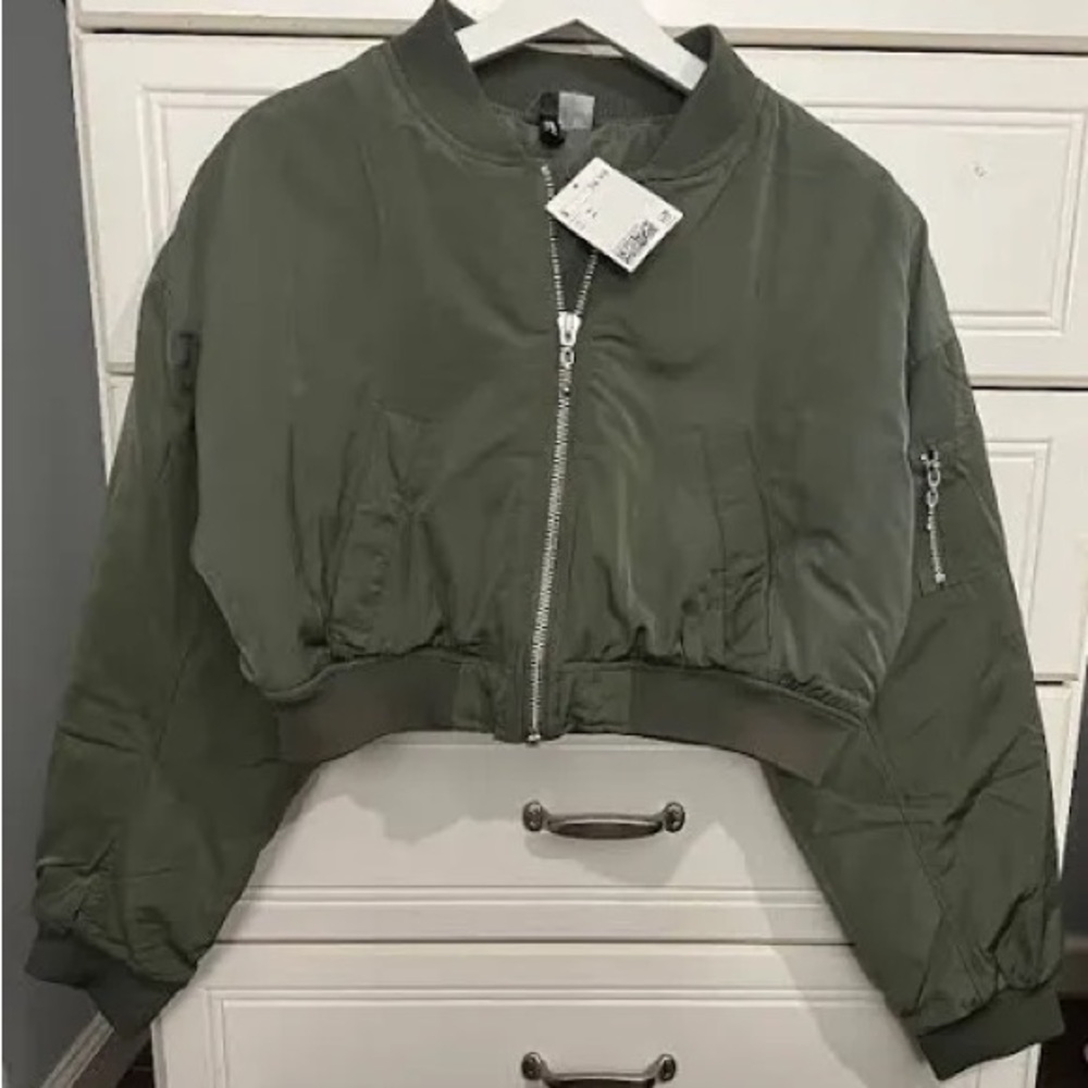 H&M green cropped jacket